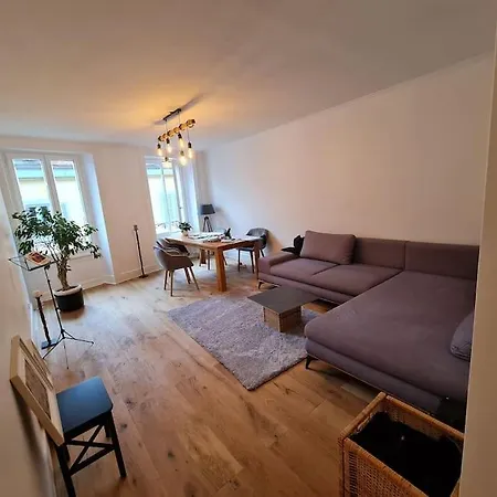Old Town Homey Flat 100m Apartmán